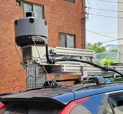 Mobile mapping system on a vehicle